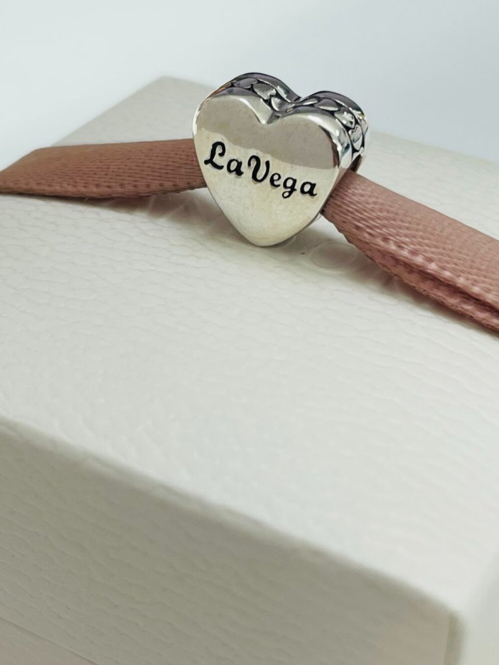 Pandora La Vega Exclusive Heart Charm
